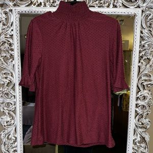 LEE Polka dot maroon turtleneck shirt